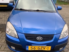 Kia Rio - 1.4 Fifteen Kia Rio        1.4 Fifteen