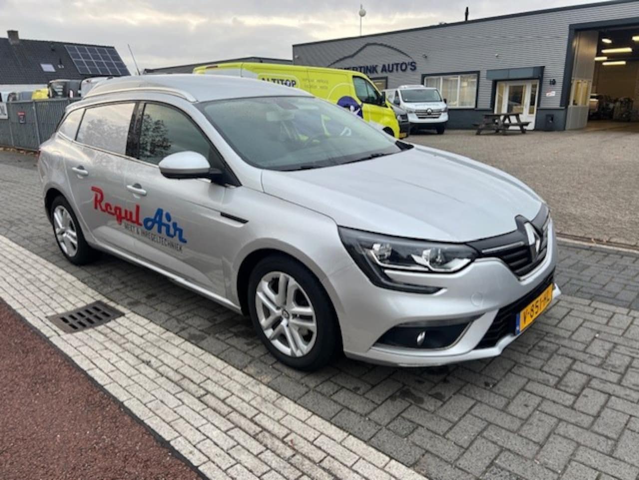 Renault Mégane Estate - 1.5 DCI 81KW VAN LKW AIRCO KLIMA NAV EURO6 - AutoWereld.nl