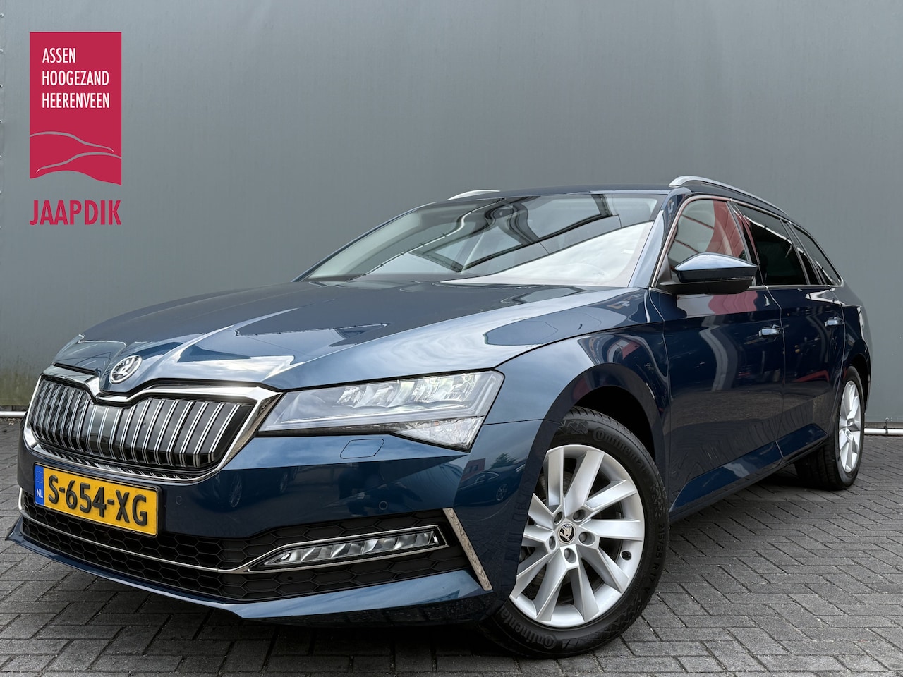 Skoda Superb Combi - BWJ 2023 1.4 TSI iV 157 PK Business Edition Plus TREKHAAK | STOEL+STUURVERW. | ELEKTR. STO - AutoWereld.nl
