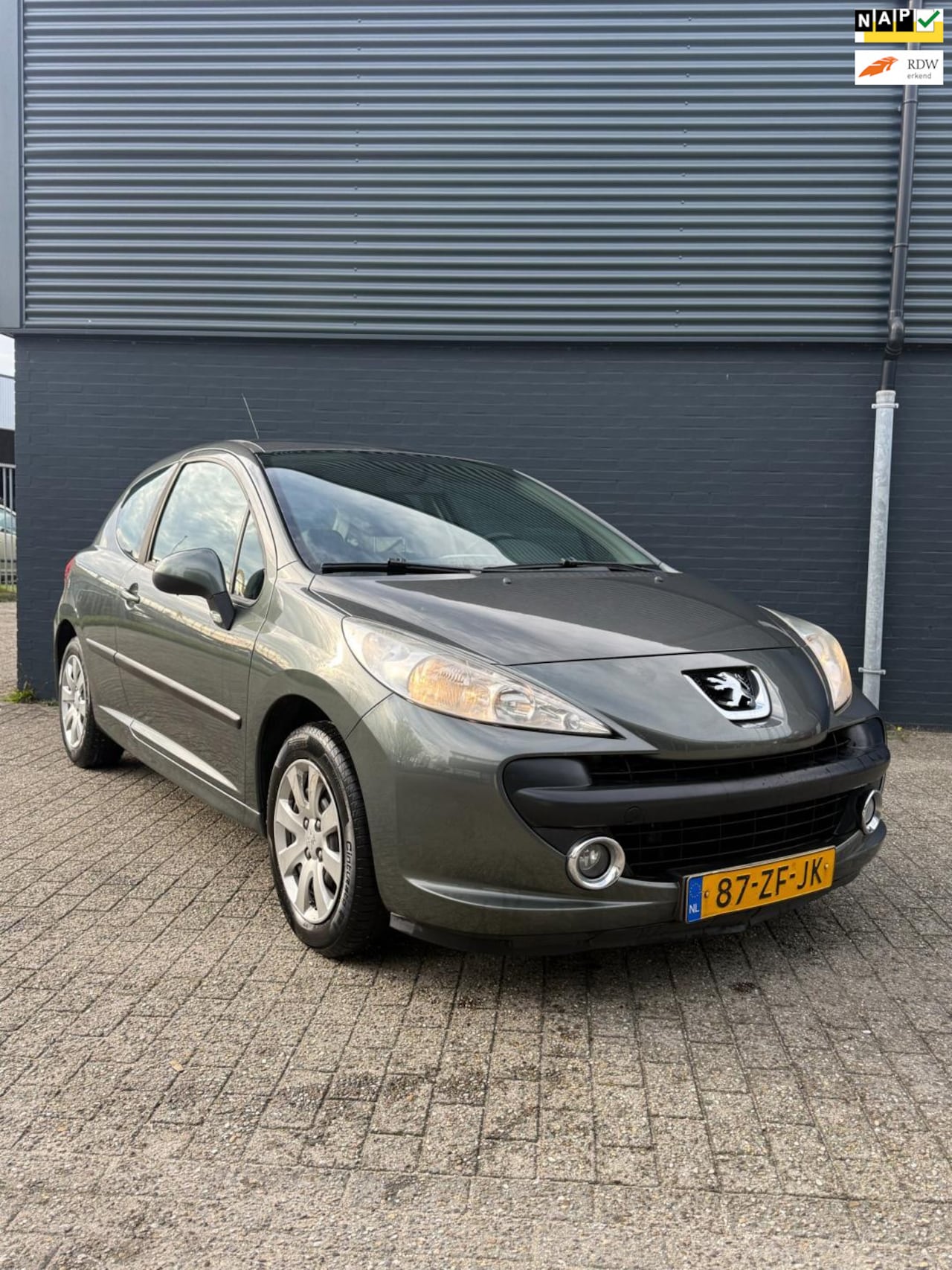 Peugeot 207 - 1.6 VTi XS leer - AutoWereld.nl