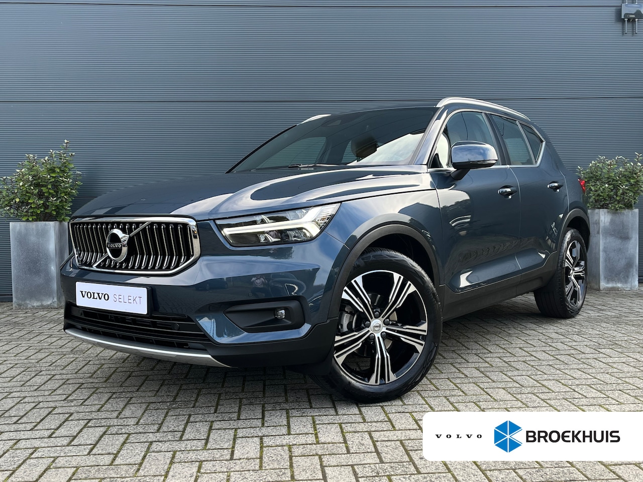 Volvo XC40 - 1.5 T2 Inscription | Pilot Assist | Leder | Standkachel | Camera | - AutoWereld.nl