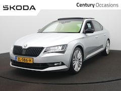 Skoda Superb - 2.0 TSI 4x4 Sportline Business Panoramadak - Navigatie - 19 Inch - Xenon koplampen