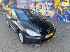 Peugeot 307 - 1.6-16V XR airco elektrische ramen cv trekhaak rijd heerlijk lak op dak niet mooi