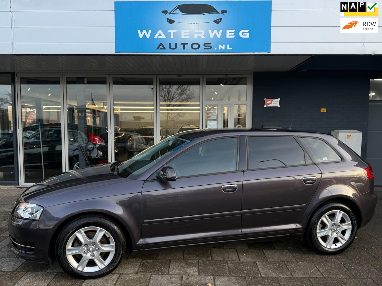 Audi A3 Sportback - 1.4 TFSI Attraction Advance NAVI| CARPLAY|CRUISE CONTROL - AutoWereld.nl