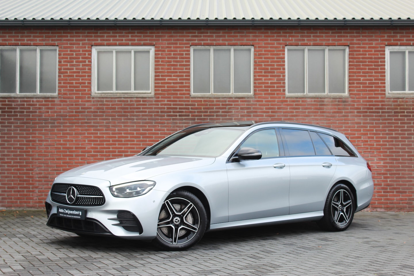 Mercedes-Benz E-klasse Estate - 300 e AMG Line | Pano | Trekhaak | Memory | - AutoWereld.nl