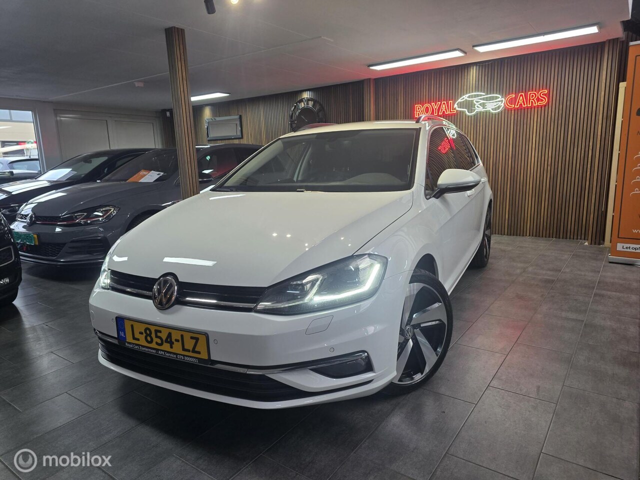Volkswagen Golf Variant - 1.0 TSI Highline/DSG/ ACC/ LED/ 110Pk - AutoWereld.nl