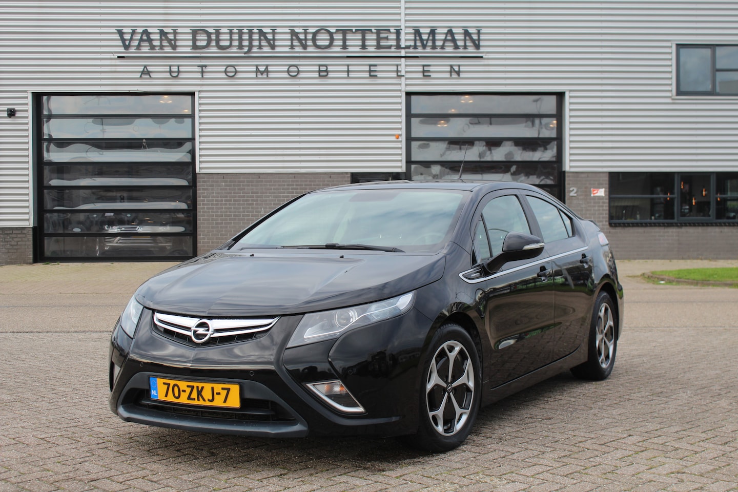 Opel Ampera - 1.4 Plug in Hybride / Navigatie / Leer / Bose / N.A.P. - AutoWereld.nl