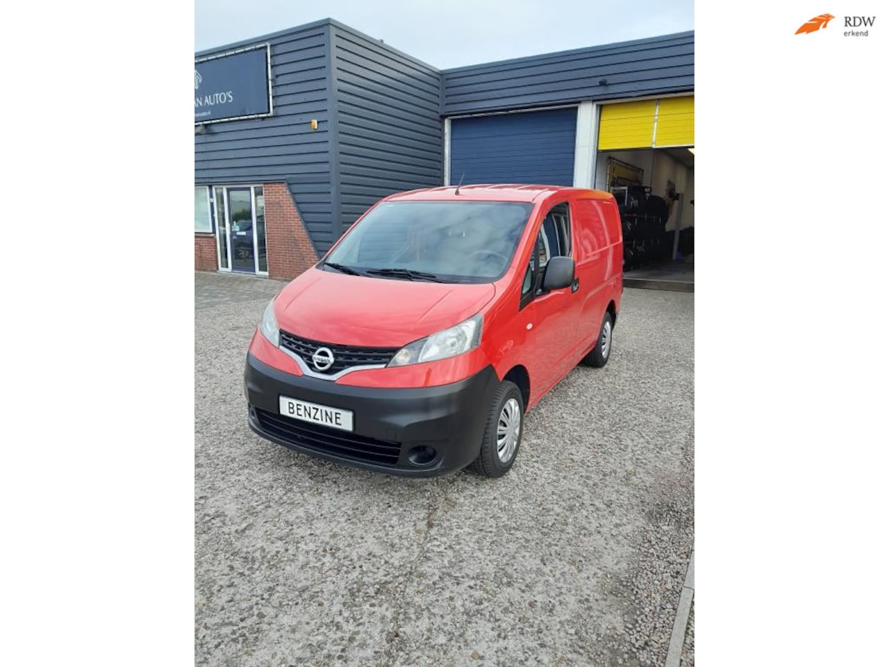 Nissan NV200 - Nissan NV200 Visia,07-2018,rood,benzine,zr netjes,69852 km - AutoWereld.nl