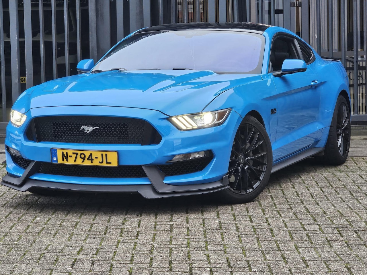 Ford Mustang Fastback - 5.0 GT 5.0 GT 421PK - AutoWereld.nl
