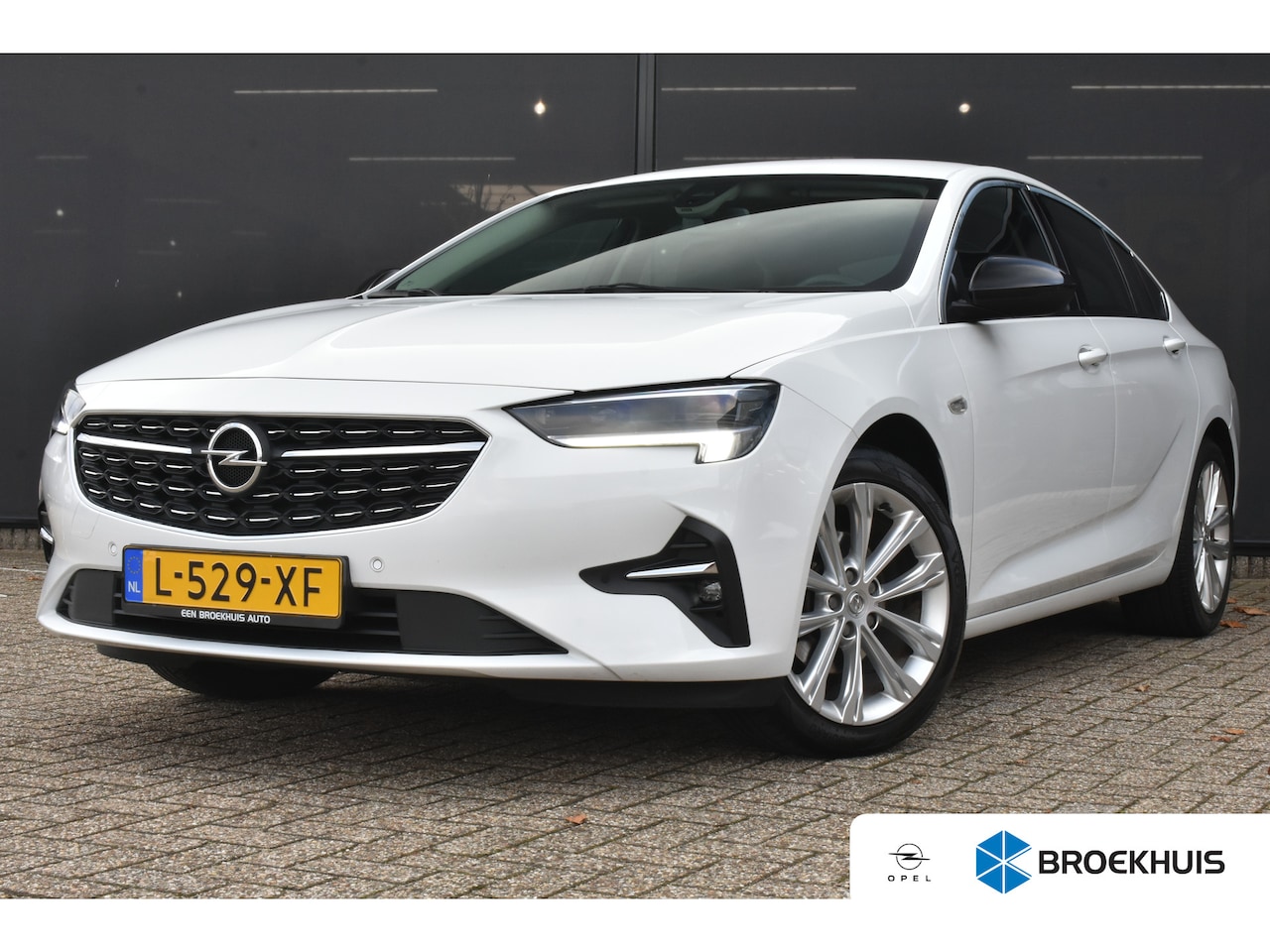 Opel Insignia Grand Sport - 1.5 CDTI Business Elegance | Trekhaak | Comfortstoelen | Navigatie | Achteruitrijcamera | - AutoWereld.nl