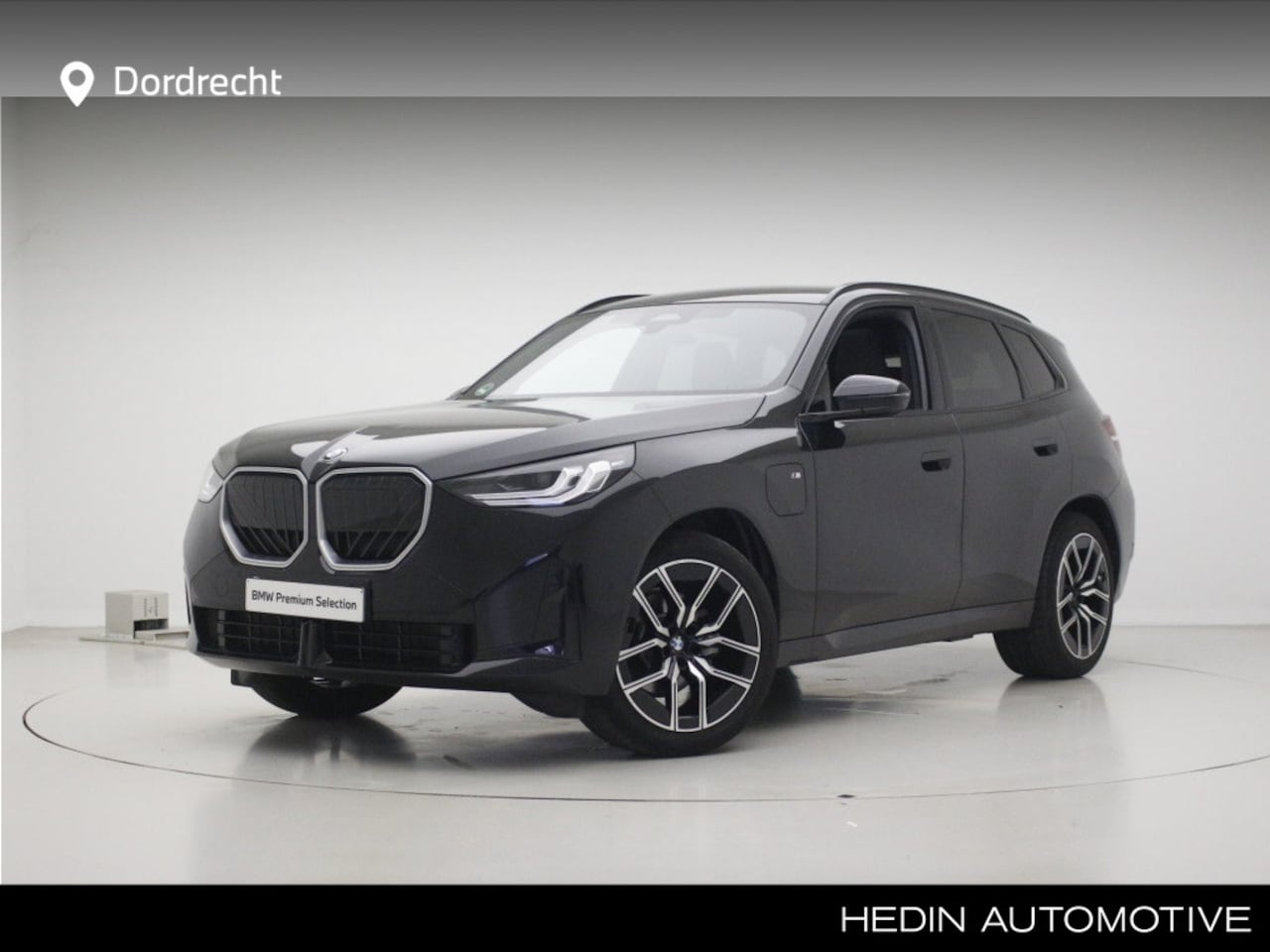 BMW X3 - 30e xDrive M-Sport | 20" | Panorama | Elek. verst. stoelen | Trekhaak | Voorbereiding Driv - AutoWereld.nl