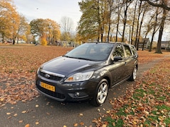 Ford Focus Wagon - 1.8 Trend Flexi Fuel Nieuwe Apk Lees tekst