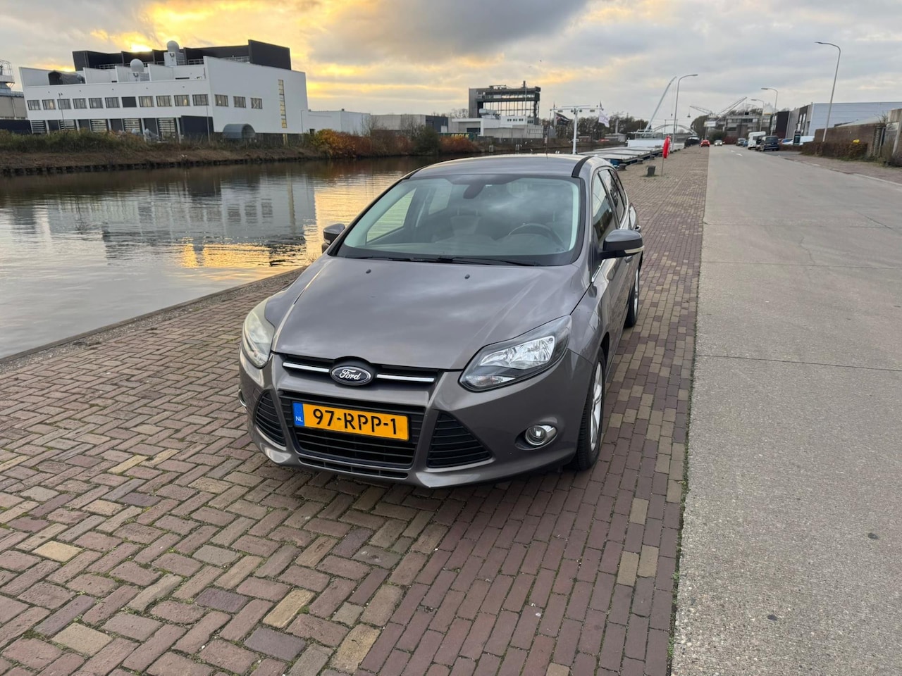 Ford Focus Wagon - 1.6 TDCI Trend Sport 1.6 TDCI Trend Sport - AutoWereld.nl