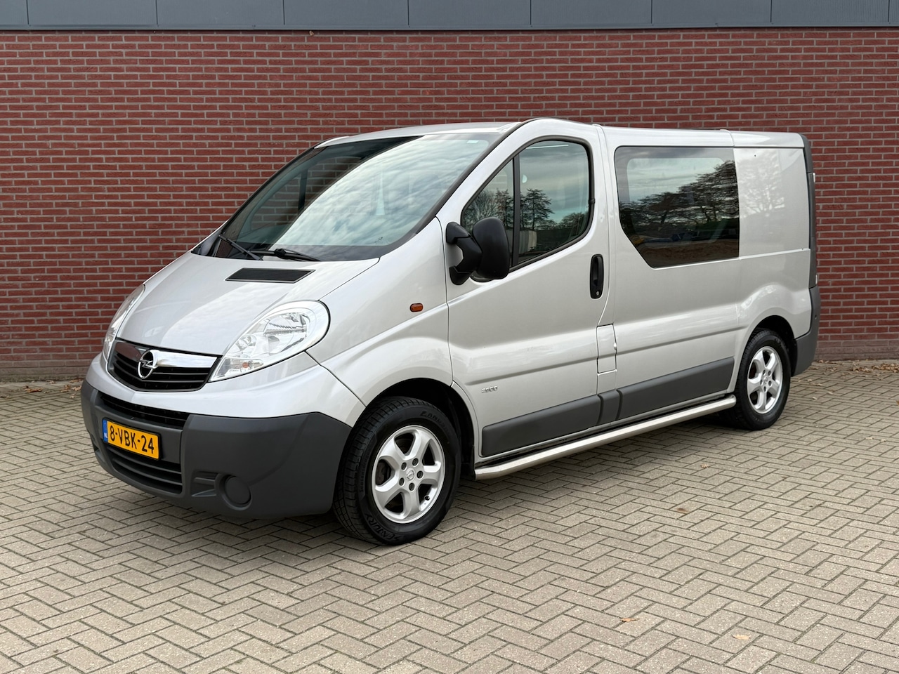Opel Vivaro - Opel Vivaro 2.0 CDTI / Rolstoelbus / Nap / Airco / - AutoWereld.nl