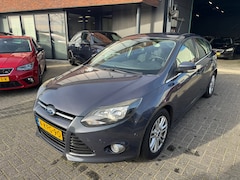 Ford Focus - 1.0 EcoBoost Titanium CLIMA NAVI DEALER ONDERHOUDEN ORIG NL NAP