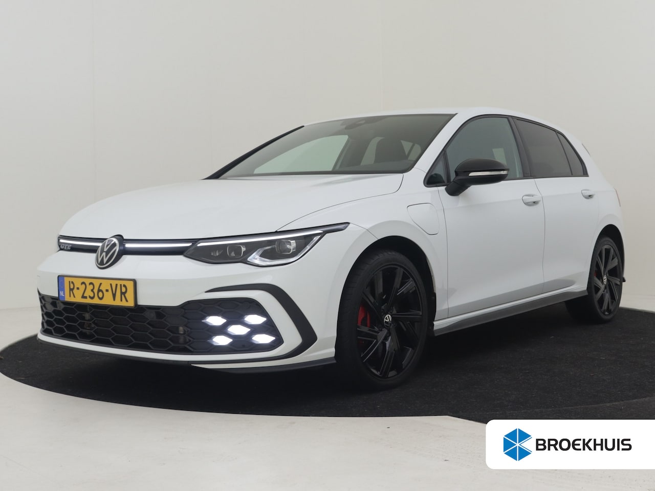 Volkswagen Golf - 1.4 eHybrid GTE 245pk | Elek Trekhaak | Led mistlampen | Camera achter | Navigatie | Adapt - AutoWereld.nl