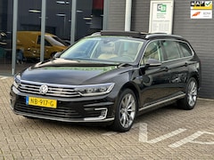 Volkswagen Passat Variant - 1.4 TSI GTE Connected Series Plus/2de EIG/NAVI/PANO DAK/NL AUTO-NAP