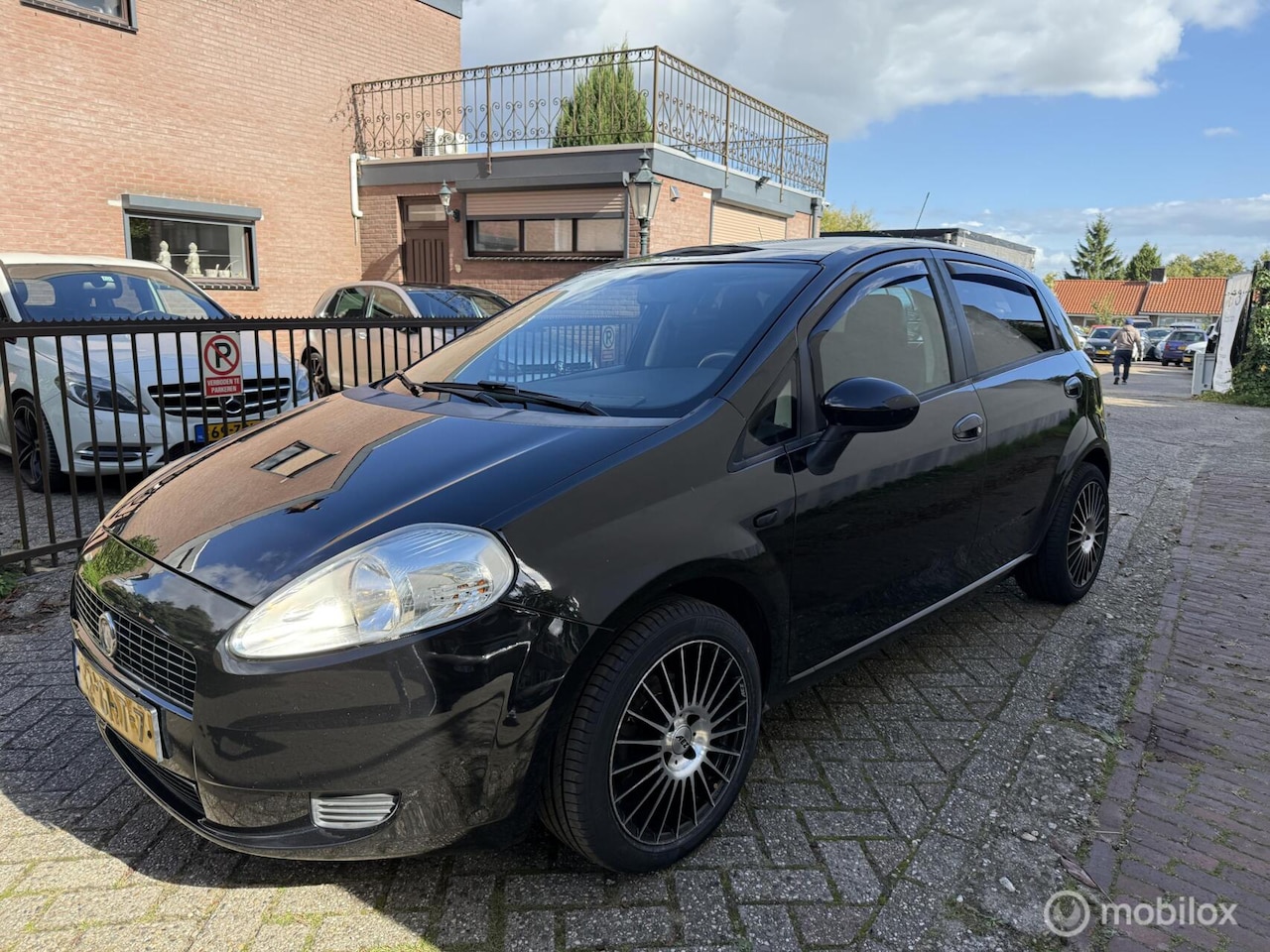 Fiat Grande Punto - 1.4 Active 1.4 Active NIEUWE APK - AutoWereld.nl