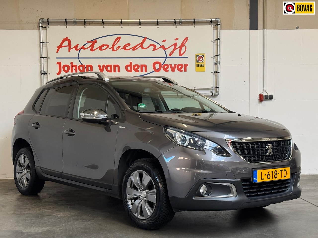 Peugeot 2008 - 1.2 PureTech Allure|Navi|Cruise|Climate| - AutoWereld.nl