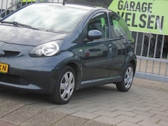 Toyota Aygo - 1.0-12V /AIRCO / Elektr .Ramen / 5 Deurs