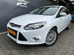 Ford Focus - 1.0 EcoBoost Titanium Cruise | Navi | Trekhaak | lage km | Trekhaak | PDC |