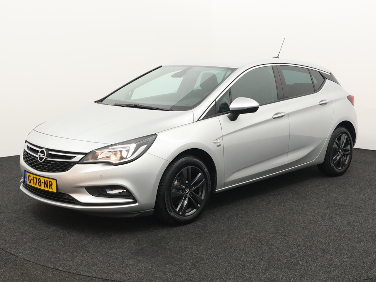 Opel Astra - 1.0 Turbo 120 Jaar Edition Airco, Apple Carplay/Android Auto, Bluetooth, Boordcomputer, Cr - AutoWereld.nl