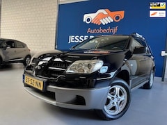 Mitsubishi Outlander Sport - 2.0 Invite+/ bj.2006 / kleur: zwart/ NAP met 150171 km.en APK tot 06/2026/ airco/sportvelg