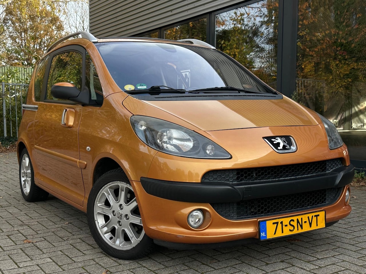 Peugeot 1007 - 1.6-16V Sporty Automaat Pano Cruise Luxe Model! - AutoWereld.nl