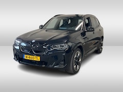 BMW iX3 - High Executive 80 kWh / Trekhaak / Panoramadak / 360Camera / Head-up / 20'' / Leder / Harm