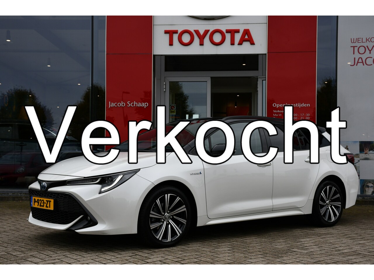 Toyota Corolla Touring Sports - 1.8 Hybrid Executive Limited Automaat 122pk | Head-up display | LED-koplampen | Dealer-ond - AutoWereld.nl