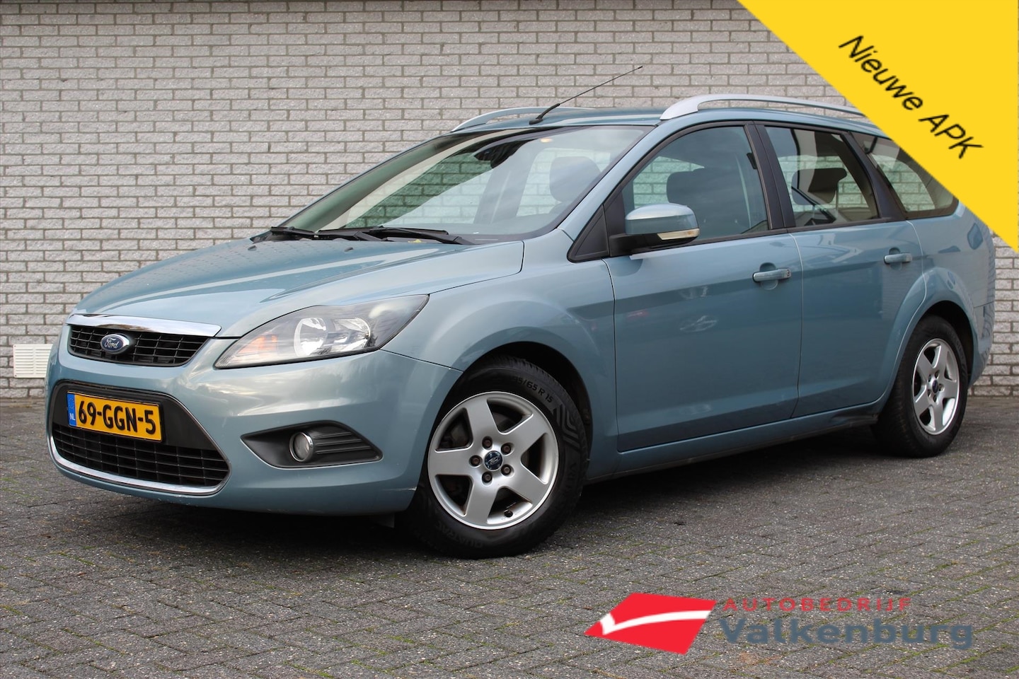Ford Focus Wagon - 1.6 Titanium | Trekhaak | Parkeersensoren | Cruise | Navigatie - AutoWereld.nl