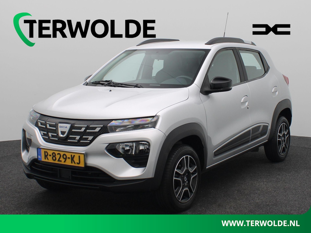 Dacia Spring - Comfort Plus 27 kWh | Parkeercamera | Airco | Navigatie | - AutoWereld.nl