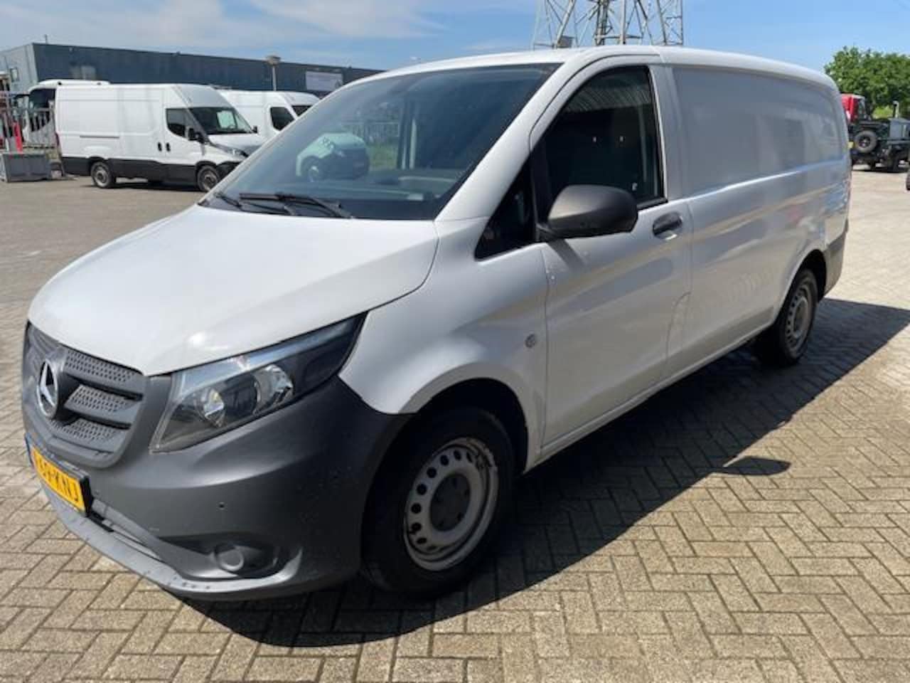 Mercedes-Benz Vito - 114 CDI EURO6 Lang Trekhaak, Navi, Camera, Bluetooth, Parkeer sensoren V+A - AutoWereld.nl