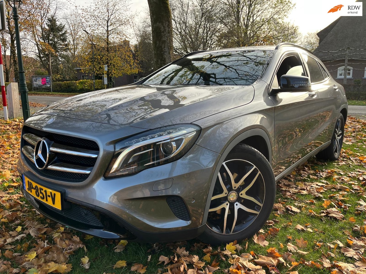 Mercedes-Benz GLA-Klasse - 200 Ambition TOPSTAAT !! - AutoWereld.nl