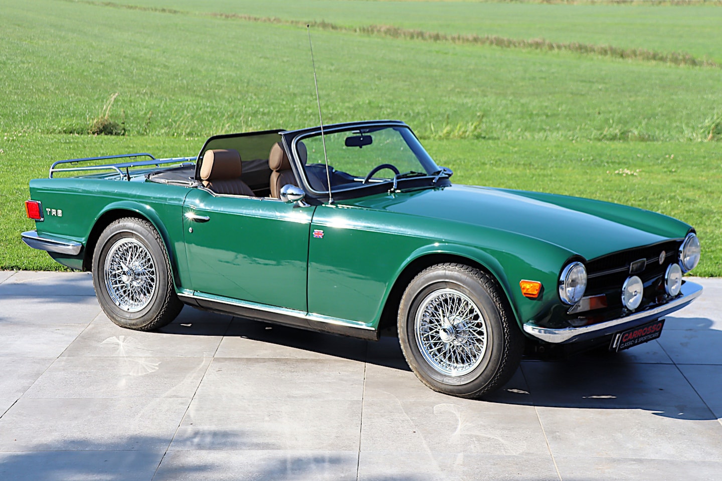 Triumph Roadster - TR6 - Body-off restored - AutoWereld.nl