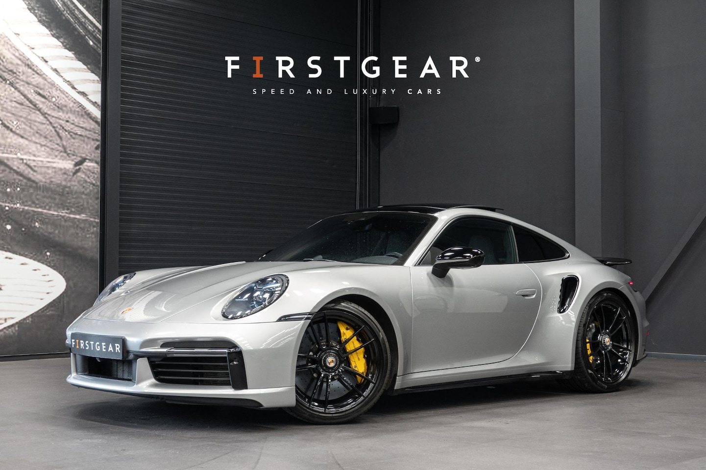 Porsche 911 - 3.8 Turbo S *Keramisch / Akrapovic / Carbon-interieur / BOSE / Schuif-/kanteldak* - AutoWereld.nl