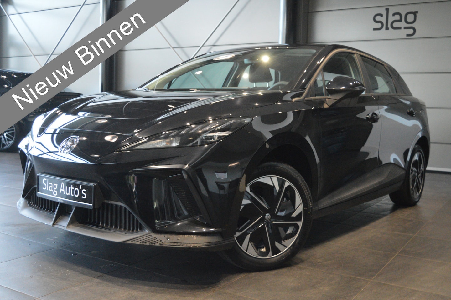 MG 4 - Electric 51 kWh clima cruise camera led pdc 17 inch 170 pk !! - AutoWereld.nl