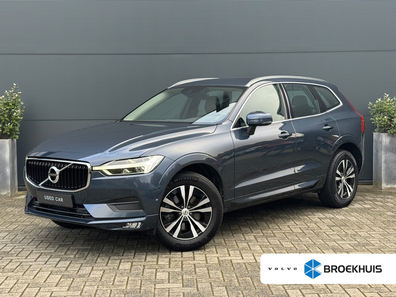 Volvo XC60 - 2.0 T5 Momentum | Sportstoel | Trekhaak | Keyless | Memory | Stoelverwarming | - AutoWereld.nl