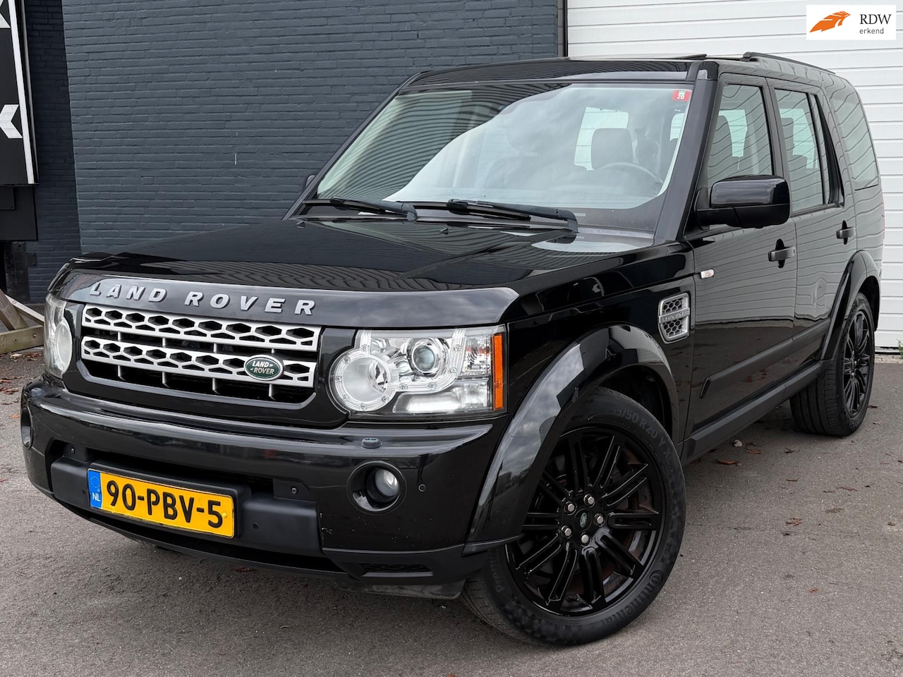 Land Rover Discovery - 3.0 SDV6 HSE PANO/H-K/LEDER/CAMERA/NAVI/ - AutoWereld.nl