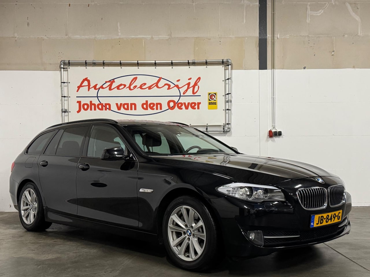 BMW 5-serie Touring - 530i|6 cilinder|272PK|Head-up display|Stoelverwarming| - AutoWereld.nl