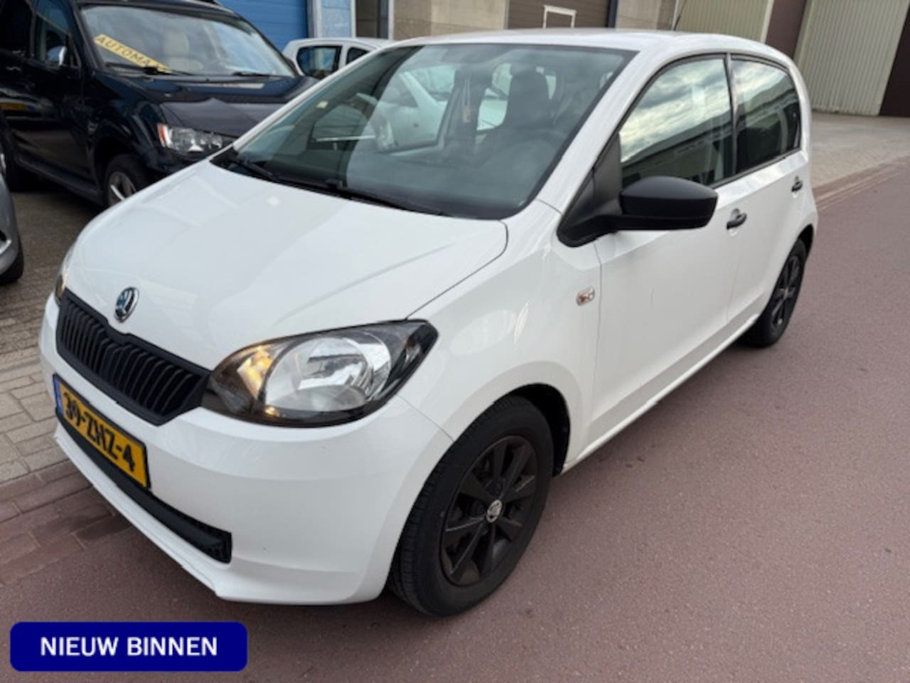 Skoda Citigo - 1.0 Greentech Arctic 184.086km NAP Nwe APK Airco, Navigatie, Bluetooth telefoon + muziek, - AutoWereld.nl