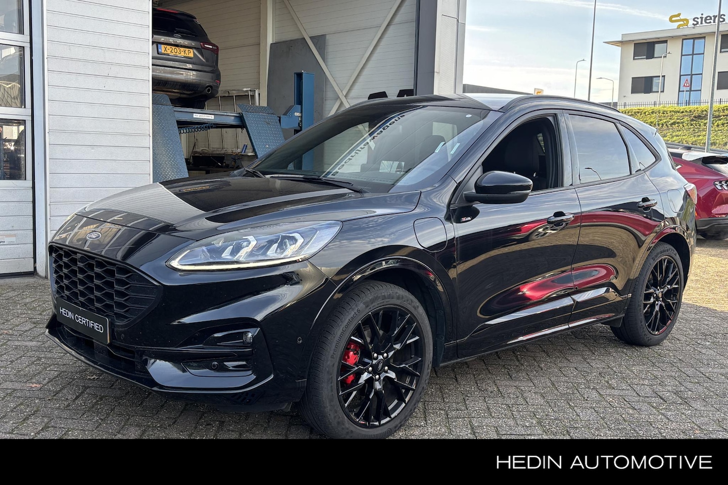 Ford Kuga - 2.5 PHEV ST-Line X | Black Pack 20" | Driver Assistance | Winter Pack | Technology Pack - AutoWereld.nl