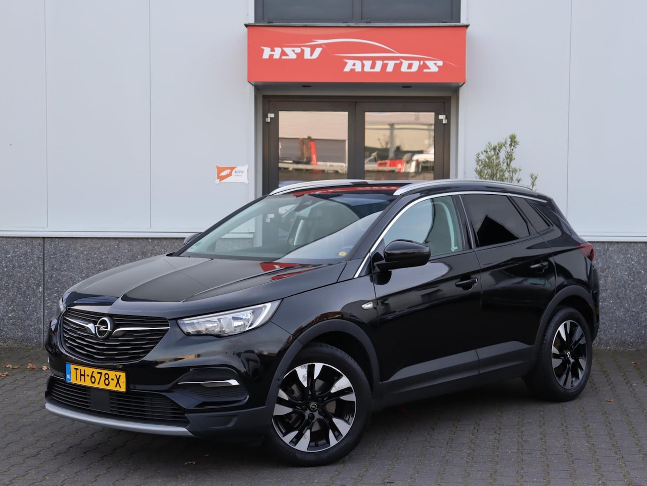 Opel Grandland X - 1.2 Turbo Business Executive navi LM trekhaak - AutoWereld.nl