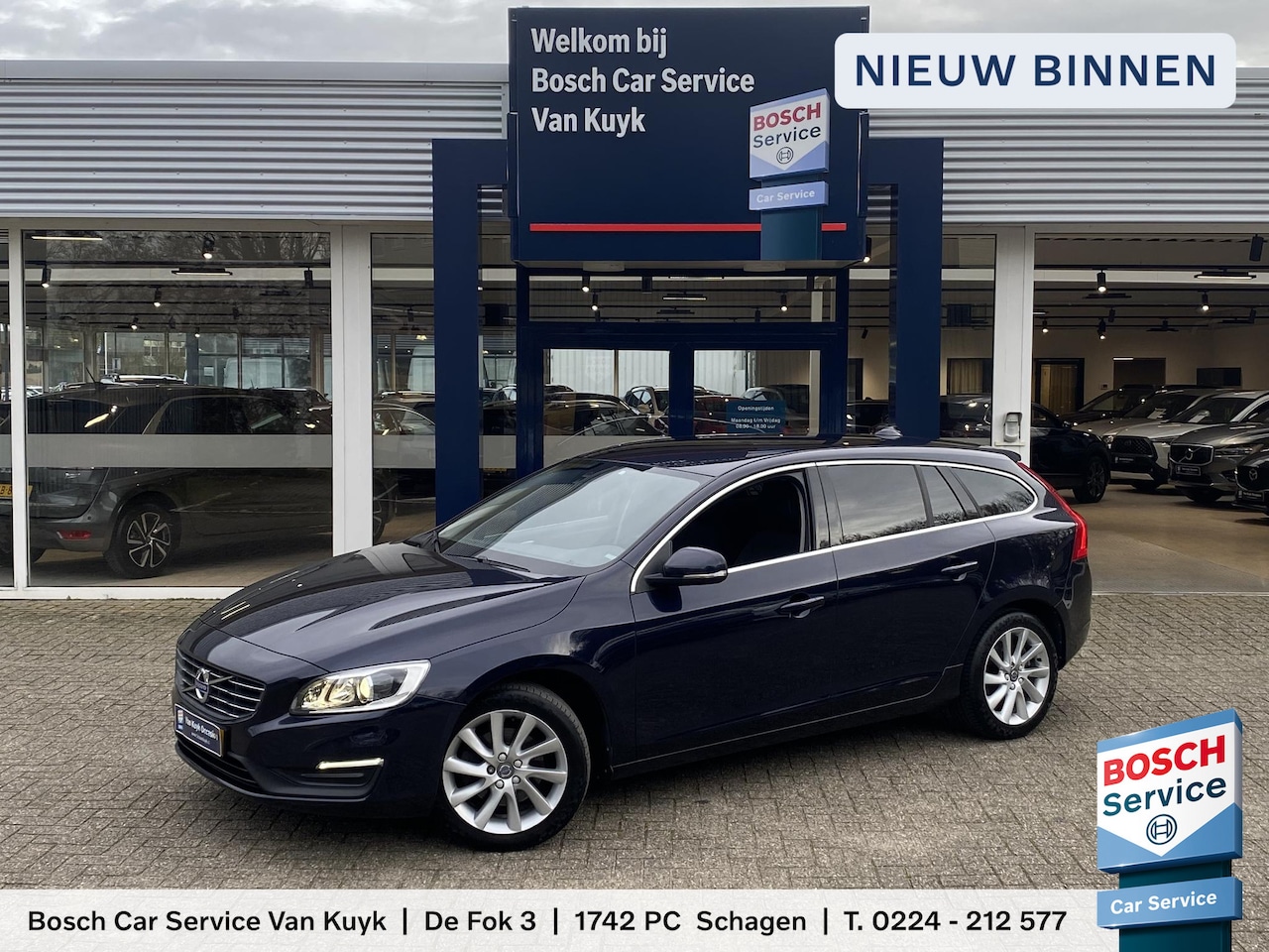 Volvo V60 - 2.0 T3 Momentum / NL-Auto / 1e-Eigenaar / Dealer-Onderhouden / Standkachel / Stoelverwarmi - AutoWereld.nl