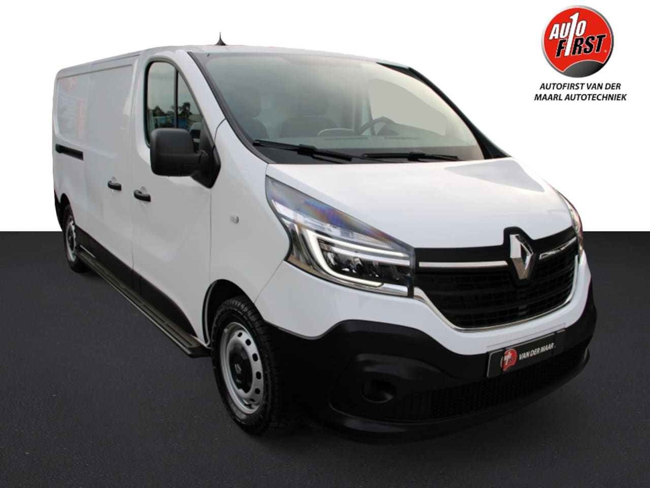 Renault Trafic - 2.0 dCi T29 L2H1Comf Automaat Trekhaak Cruise controle Airco - AutoWereld.nl