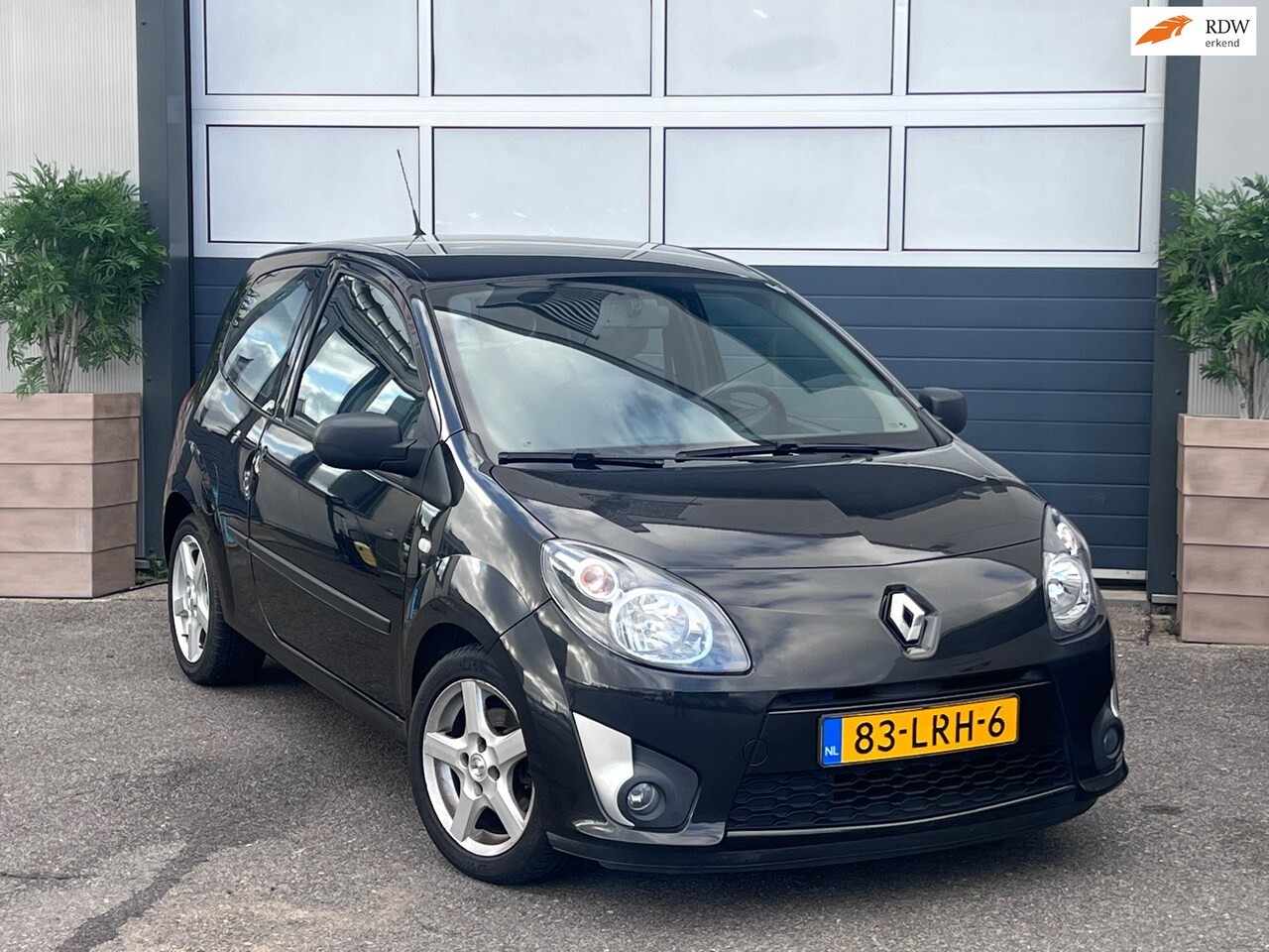 Renault Twingo - 1.2-16V Authentique / AIRCO / NAP / TREKHAAK / 1 JAAR APK / CARKIT / LM VELGEN - AutoWereld.nl