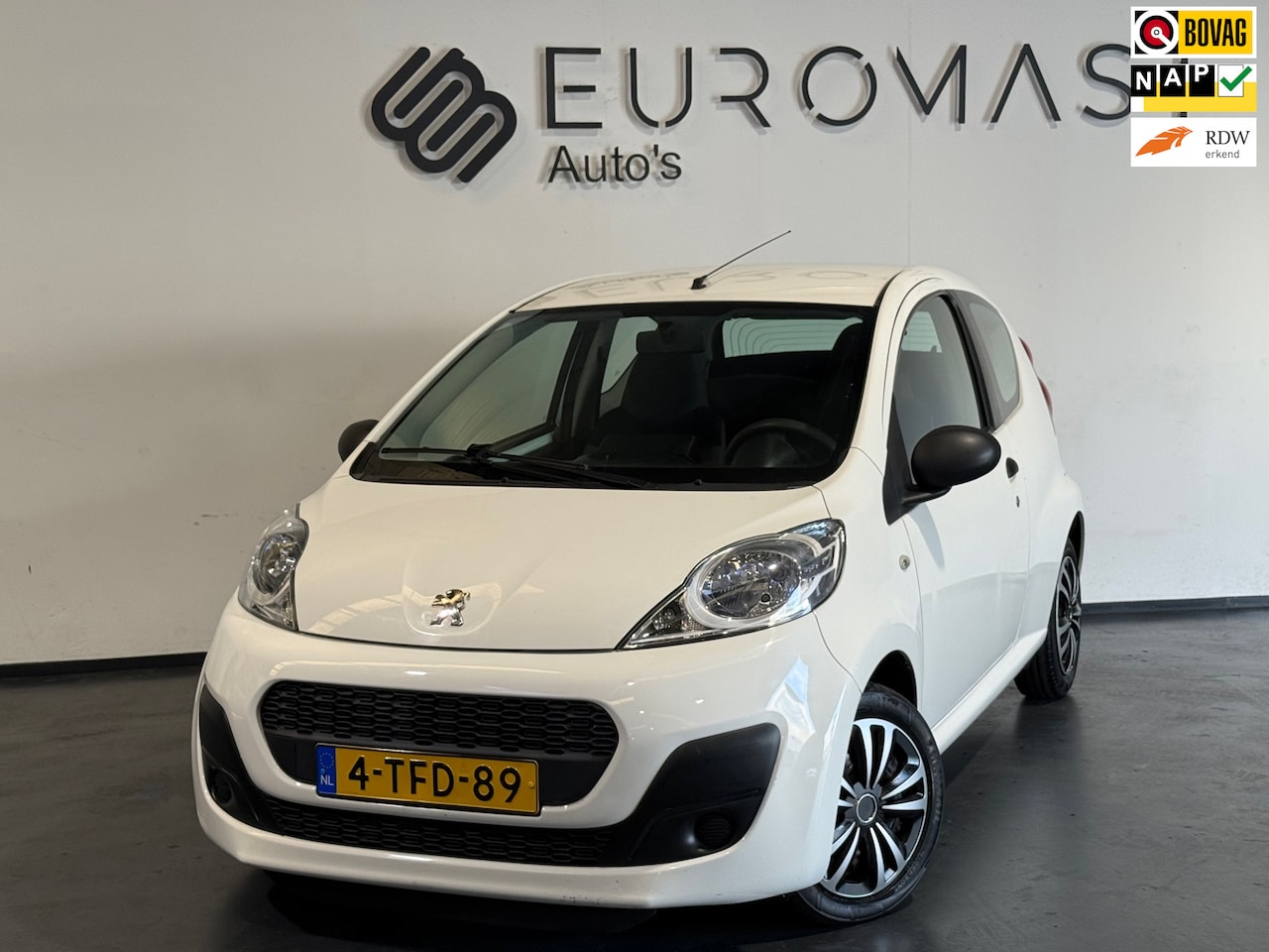 Peugeot 107 - 1.0 Urban Light Accent Carplay Airco Nap Nieuwe Apk - AutoWereld.nl