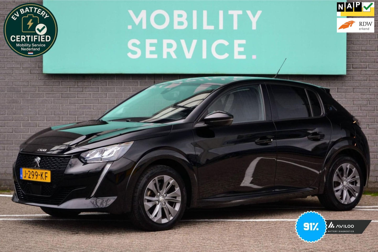 Peugeot e-208 - EV Allure 50 kWh SOH91% CarPlay Clima LED Navi Cruise - AutoWereld.nl