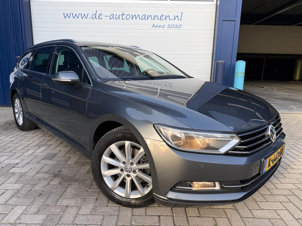 Volkswagen Passat Variant - 1.4 TSI Business Edition / ECC / NAVI / CRUISE / STOELVERW / TREKHAAK - AutoWereld.nl