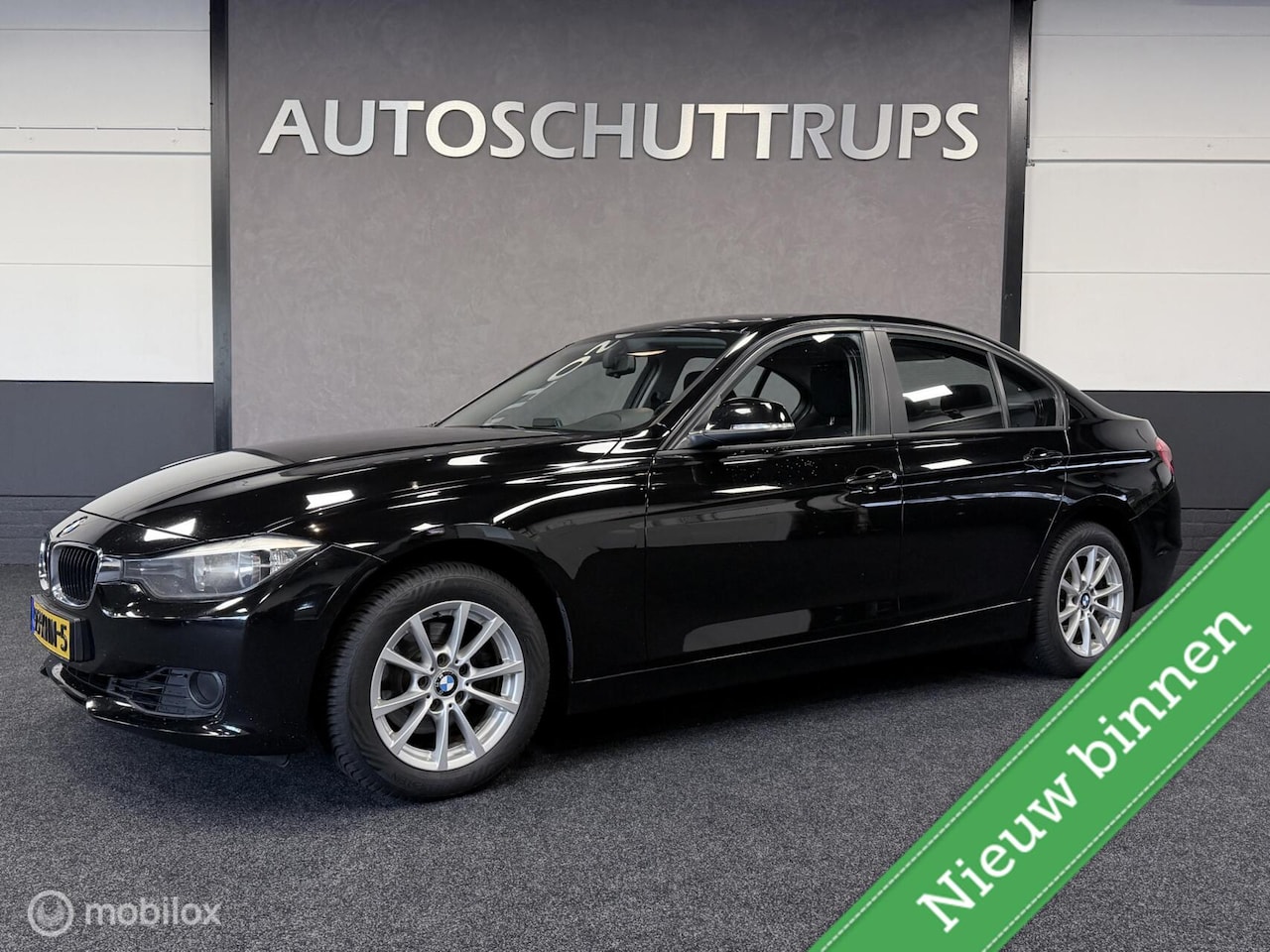 BMW 3-serie - 320i Upgrade Edition AUTOMAAT / GEEN IMPORT / NIEUWE APK - AutoWereld.nl